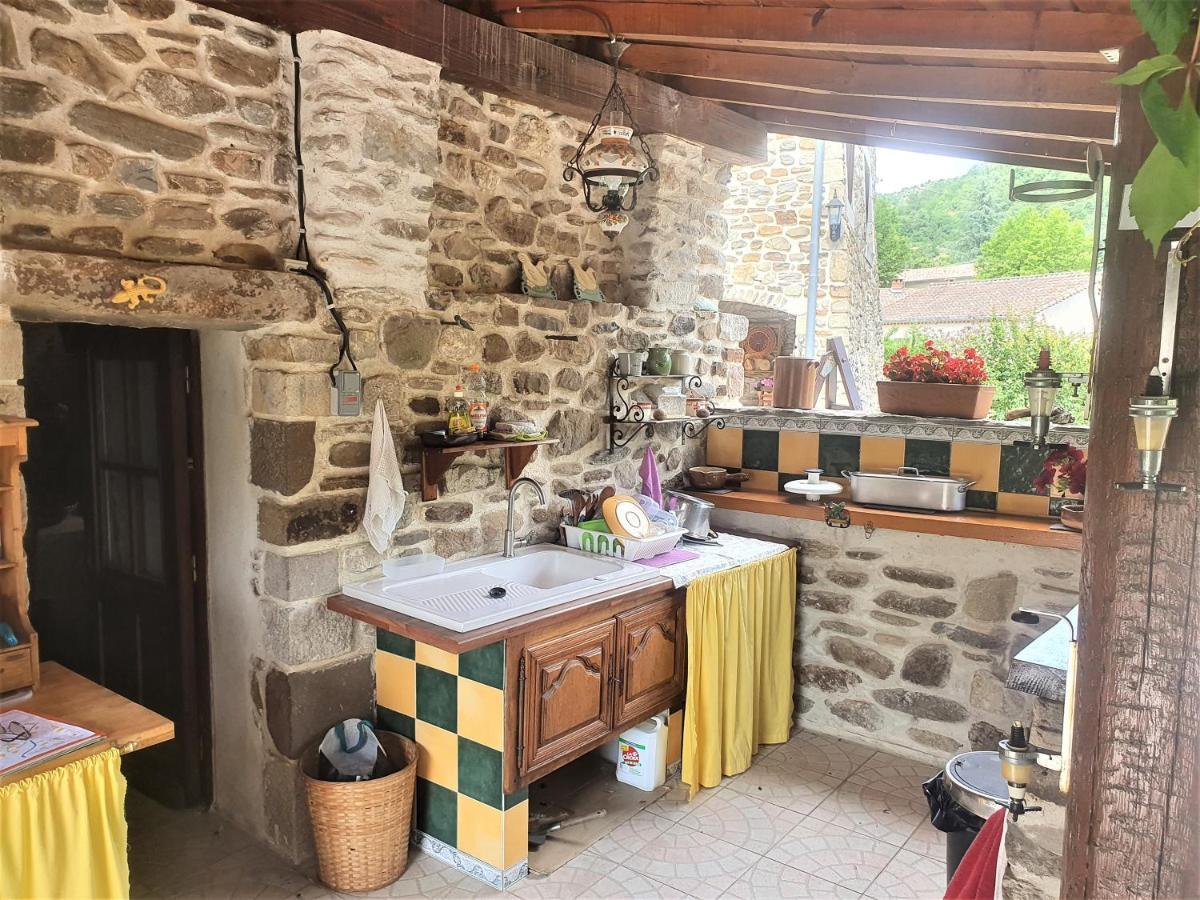 Mes Maisons Gardoises, Two Gites Sleeping 13 With Two Private Pools, Kids Room, Laundry, Disco, Free Wifi, Linen And Dog'S Are Welcome Gagnieres Luaran gambar