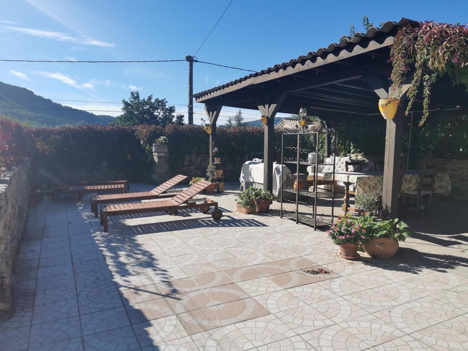 Mes Maisons Gardoises, Two Gites Sleeping 13 With Two Private Pools, Kids Room, Laundry, Disco, Free Wifi, Linen And Dog'S Are Welcome Gagnieres Luaran gambar