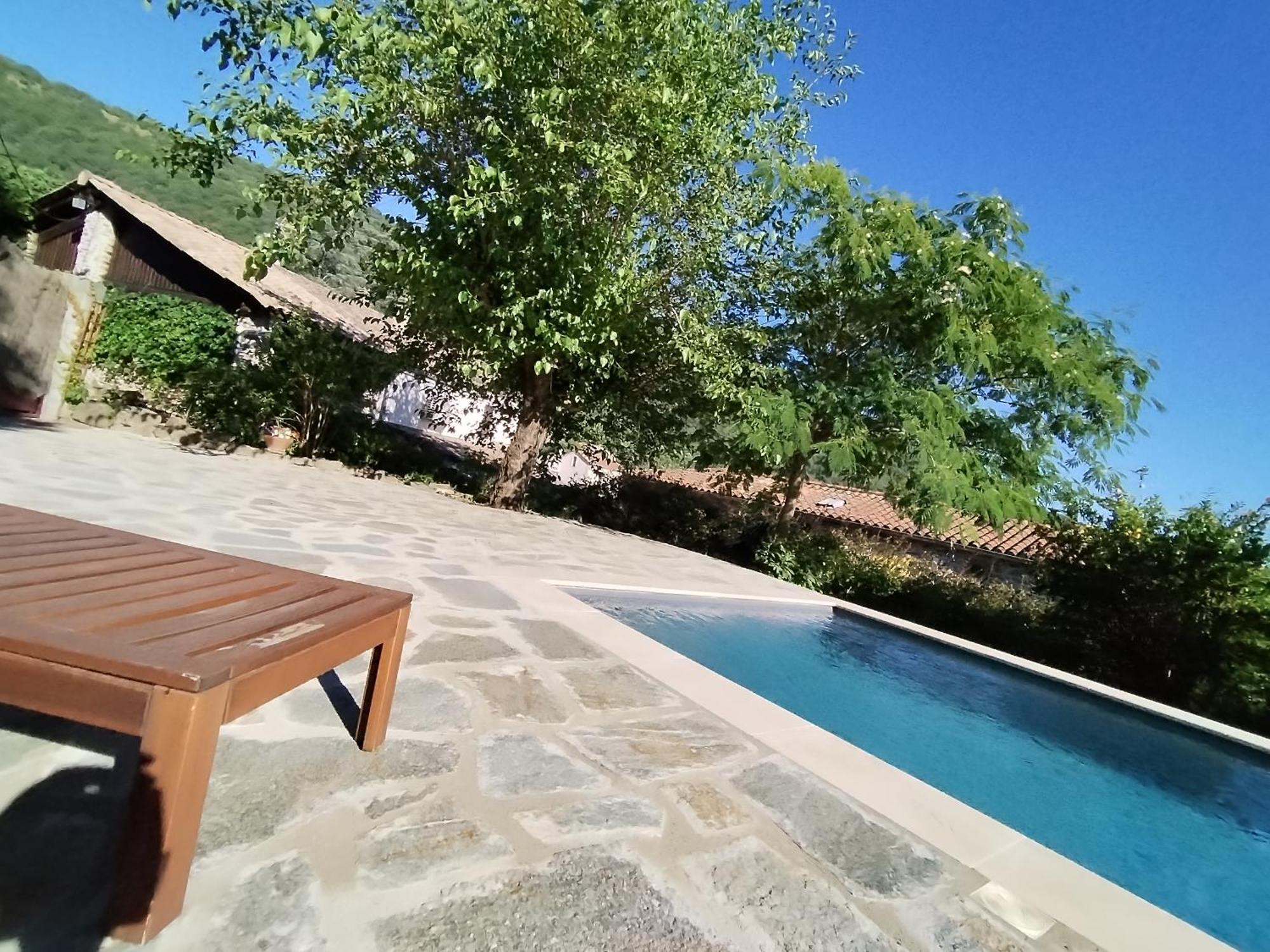 Mes Maisons Gardoises, Two Gites Sleeping 13 With Two Private Pools, Kids Room, Laundry, Disco, Free Wifi, Linen And Dog'S Are Welcome Gagnieres Luaran gambar
